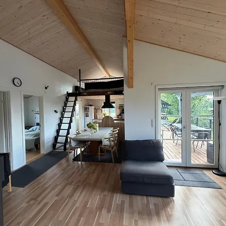 Moderne Naer Isefjord *
